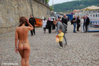 Pleasant public nudity in European cities