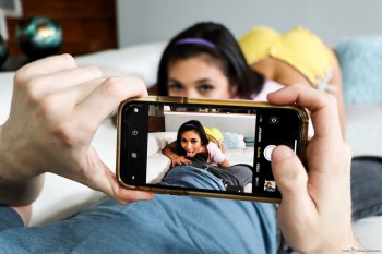 Young porn model naughty blowjob