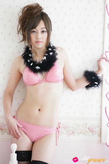 Japanese hair nude gravure